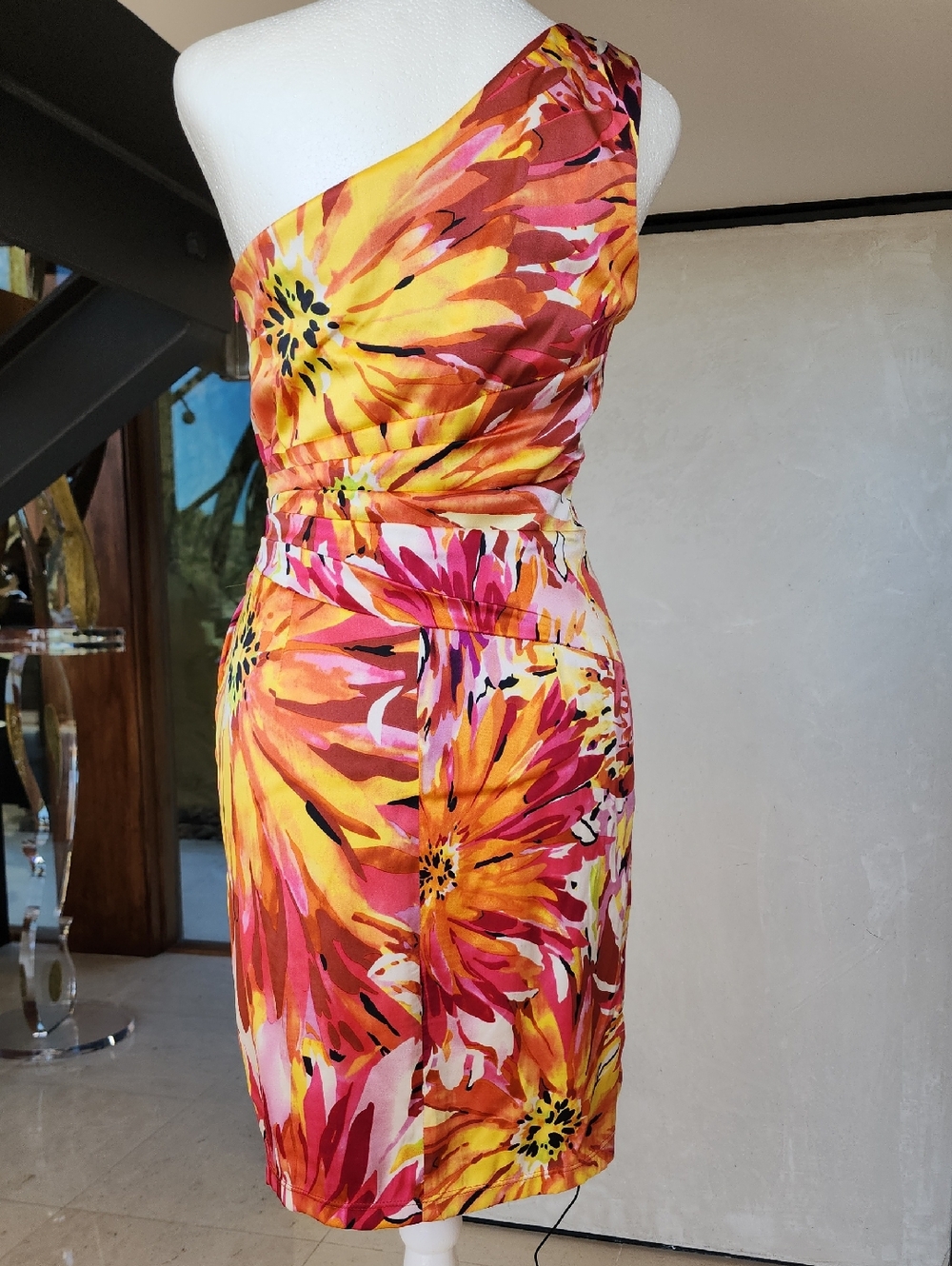 David Meister Pink Fuchsia Floral One Shoulder Dress (Size 2) - Picture 7 of 7